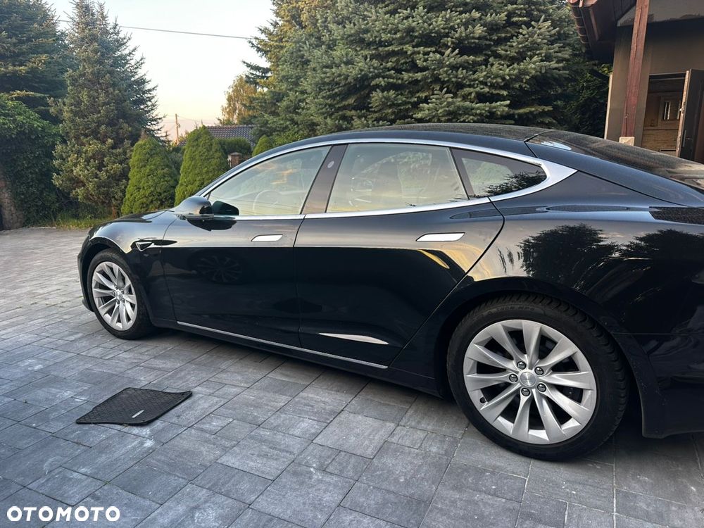 Tesla Model S 75 D - 5