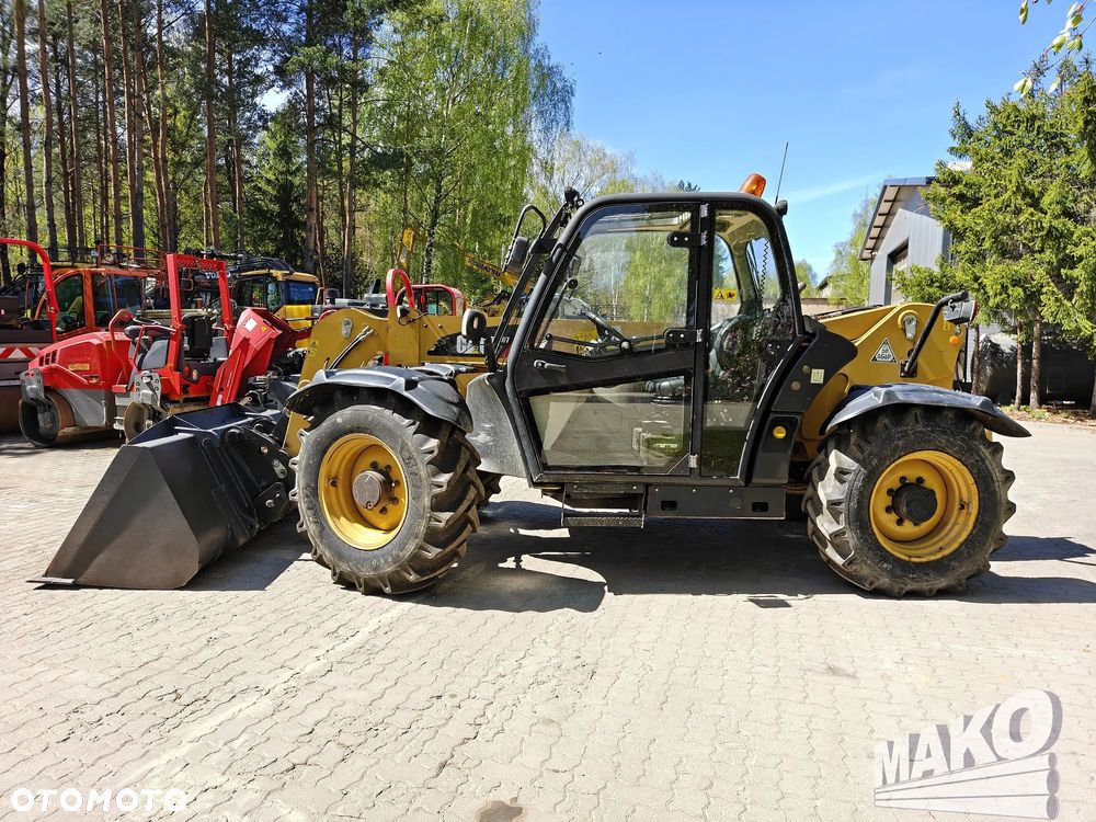 Caterpillar TH407 - 4