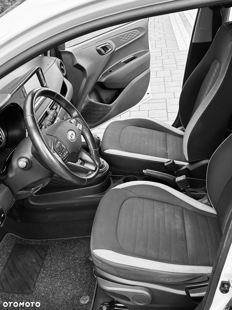 Hyundai i10 1.2 Premium - 25