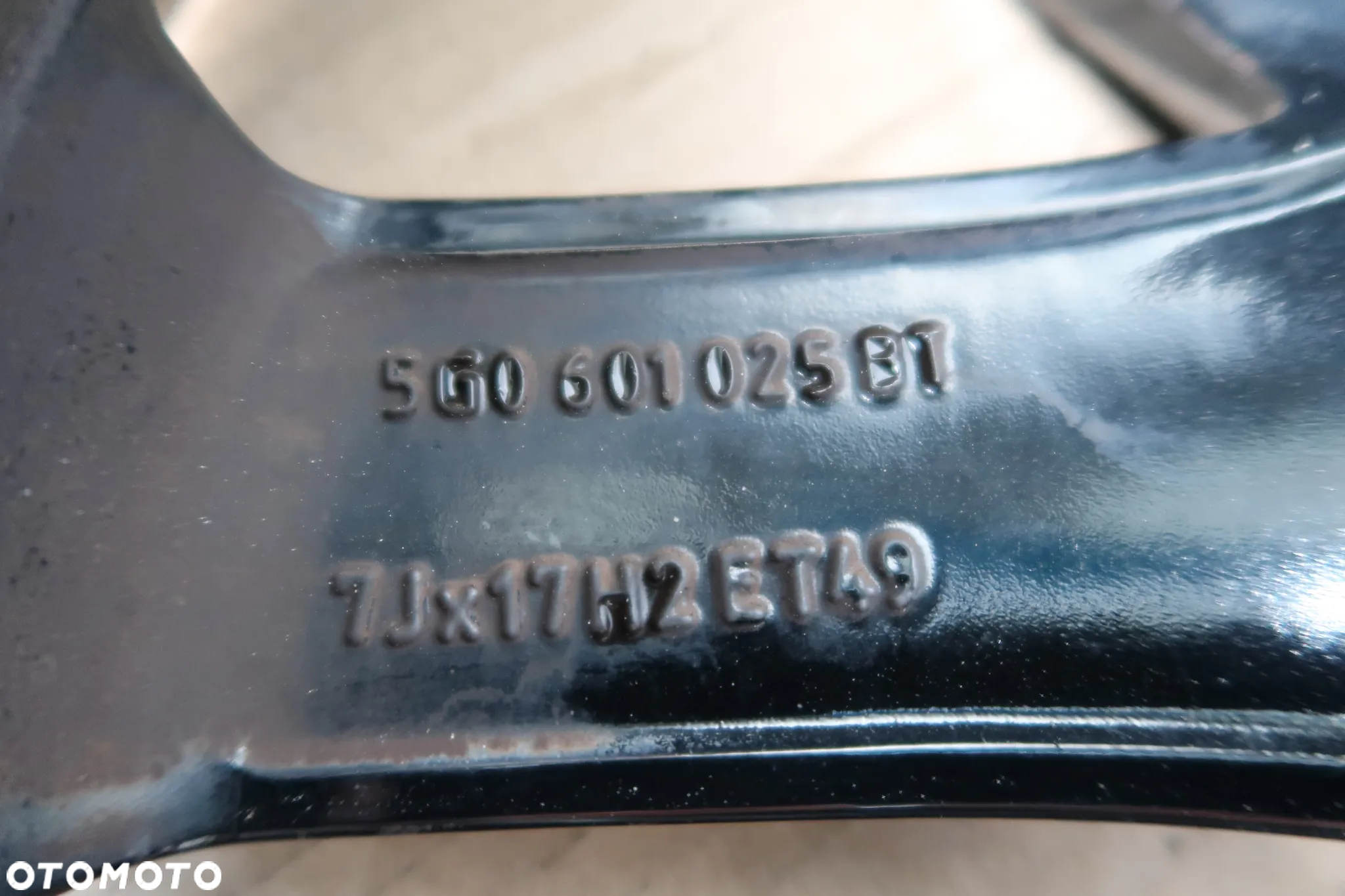 C2/C1 FELGA ALUMINIOWA VW GOLF 7 3G0601025BT 7X17ET49 - 8