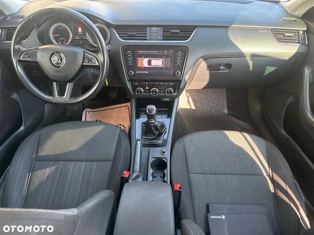 Skoda Octavia 2.0 TDI Style - 24