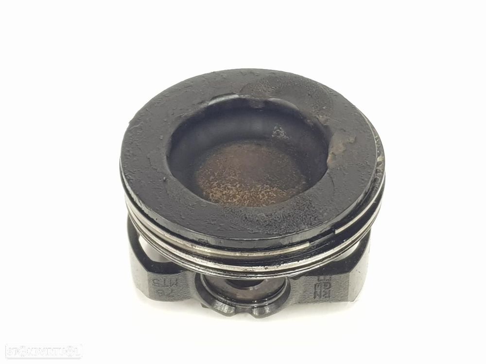 PISTÃO MERCEDES-BENZ CLASE A BM 177 SEDÁN - 1