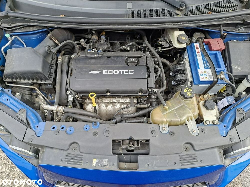 Chevrolet Aveo 1.6 LTZ S/S - 26