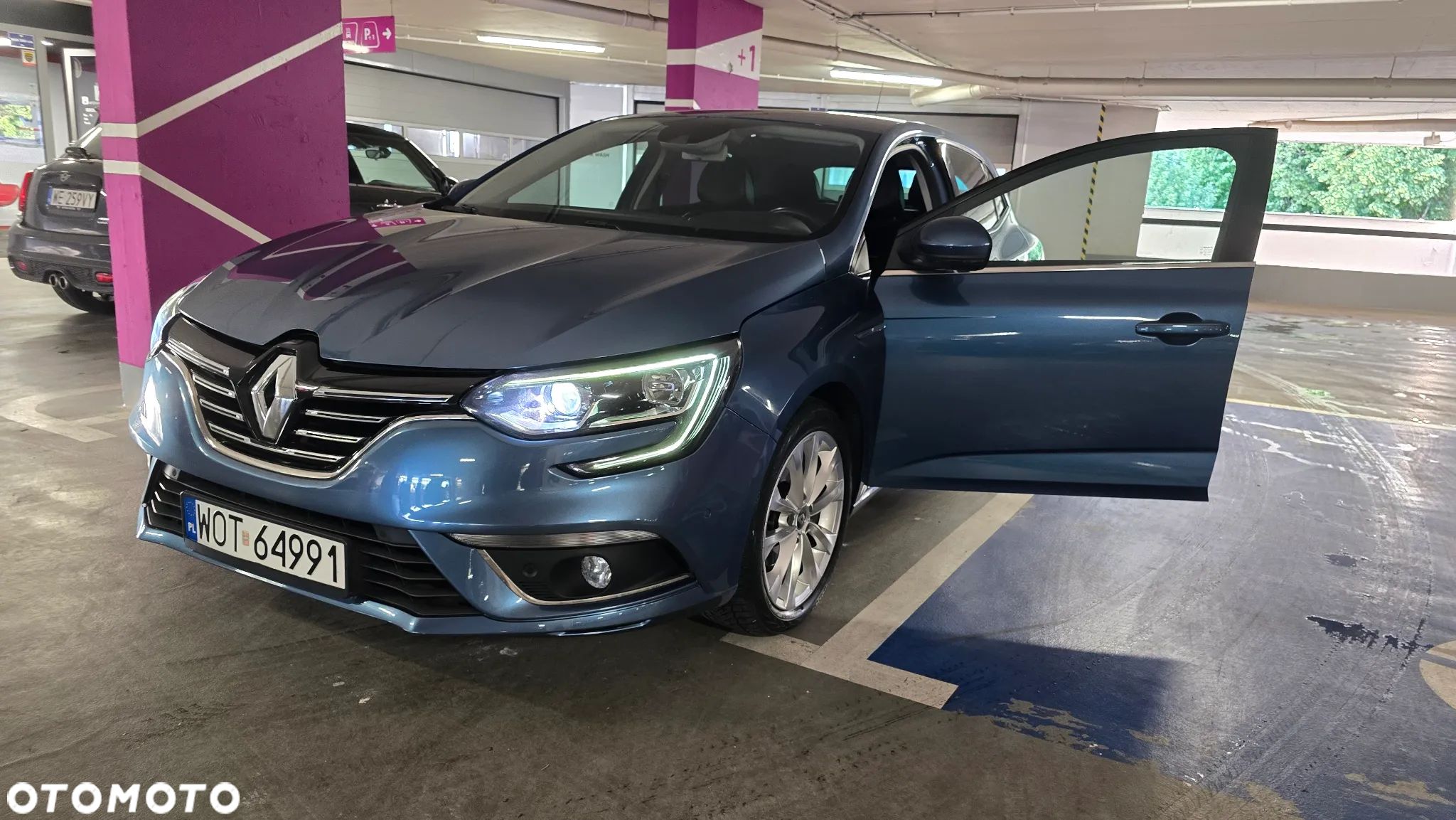 Renault Megane 1.6 SCe Intens - 1
