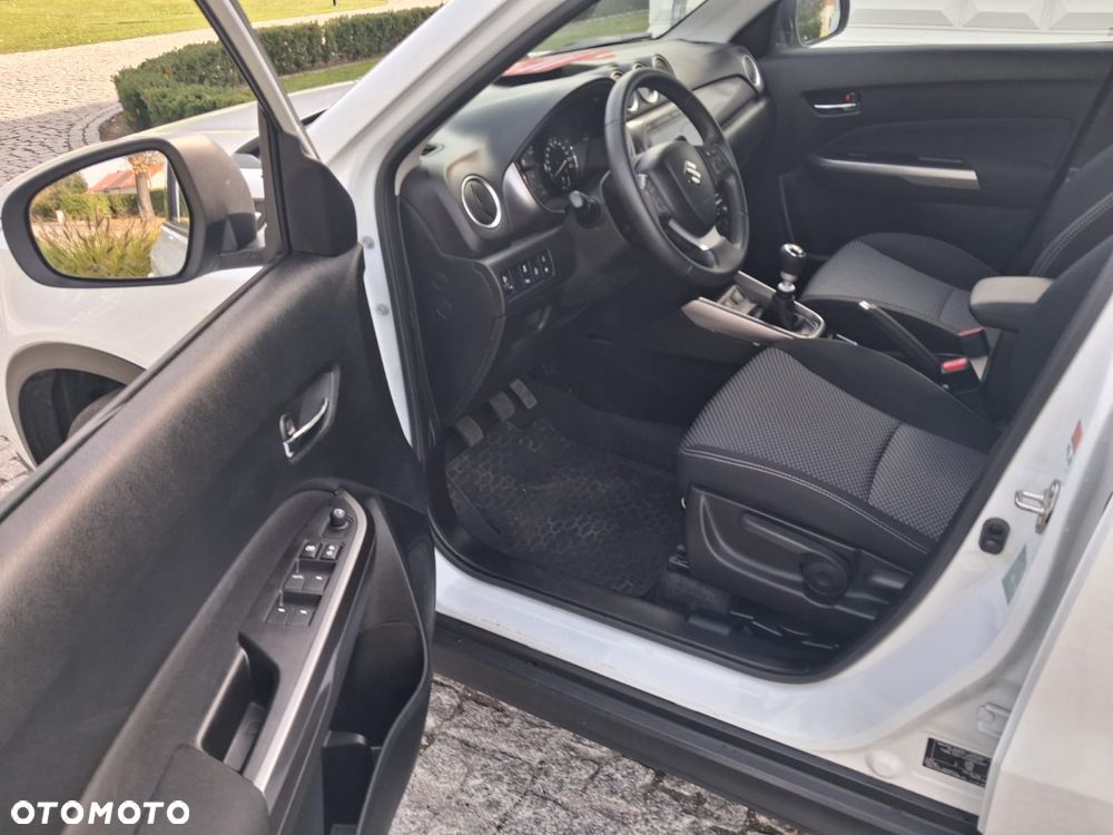 Suzuki Vitara - 26
