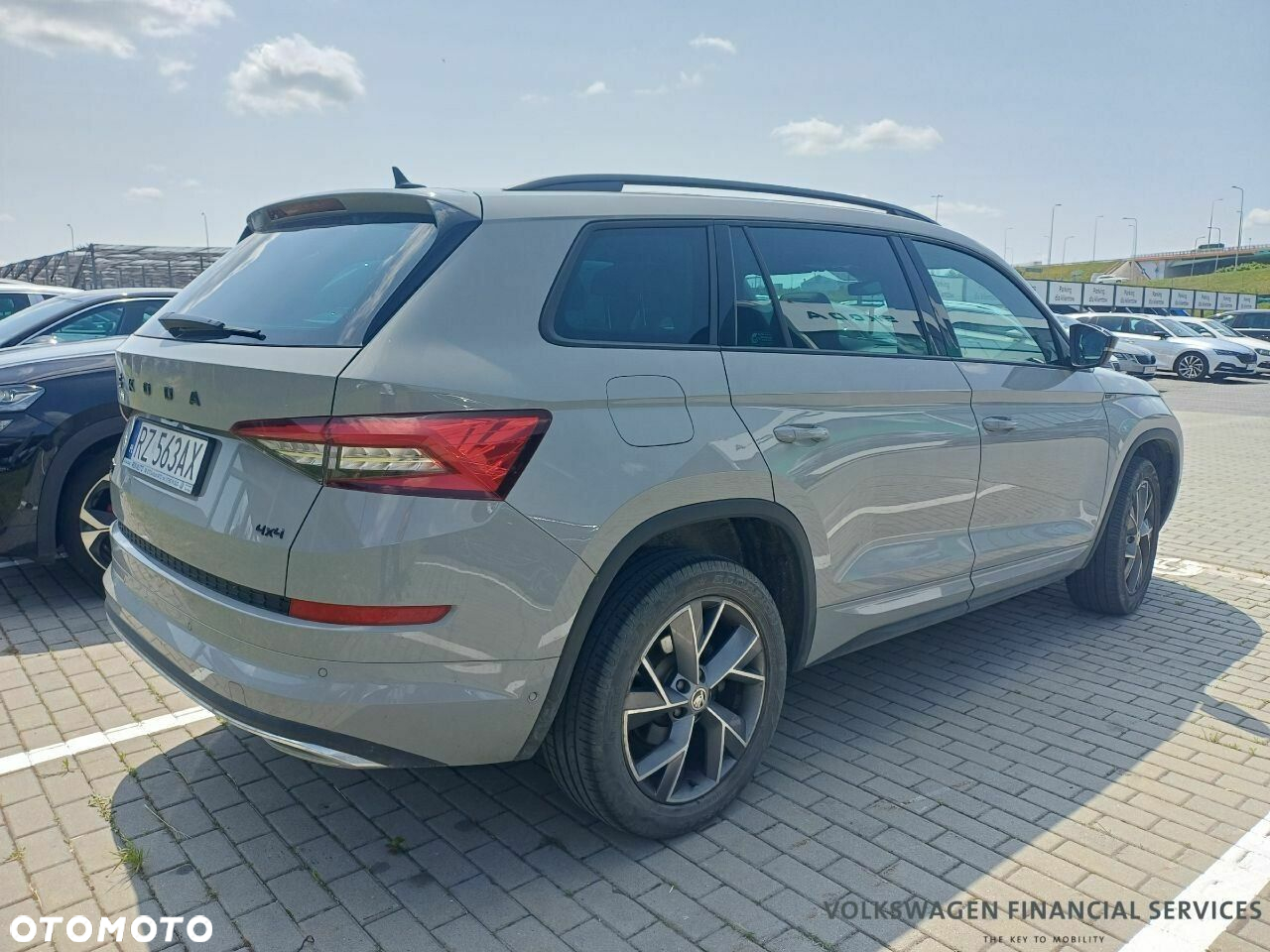 Skoda Kodiaq 2.0 TDI 4x4 Sportline DSG 7os - 3