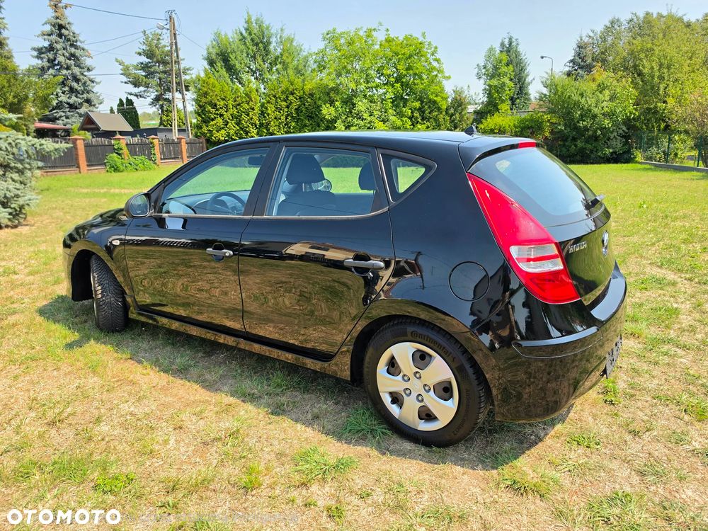 Hyundai i30 1.4 FIFA WM Edition - 16