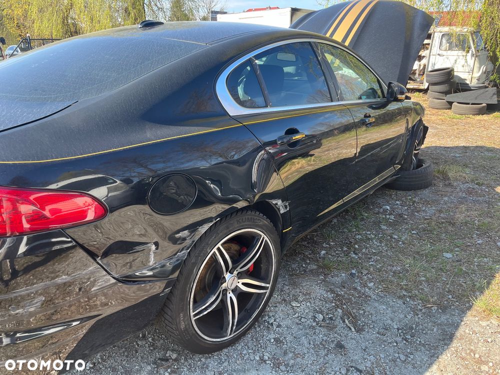 Jaguar XF 3.0 V6 D S Portfolio - 6