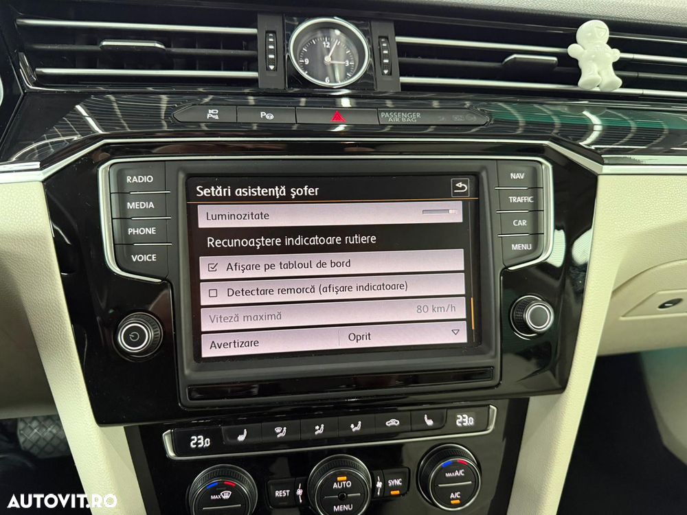 Volkswagen Passat 1.4 TSI ACT DSG Comfortline - 17