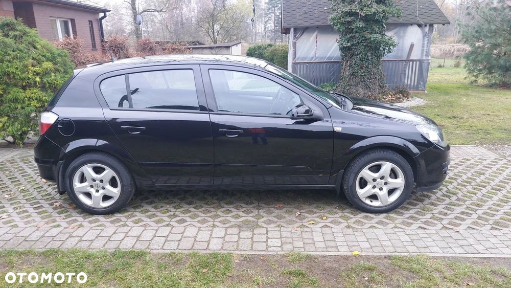 Opel Astra 1.6 Enjoy - 12