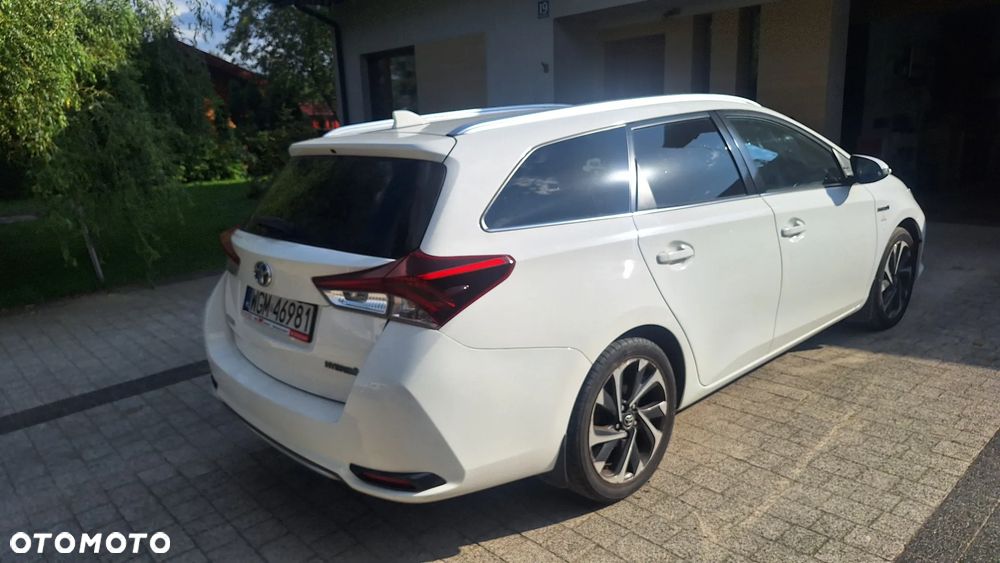 Toyota Auris - 4