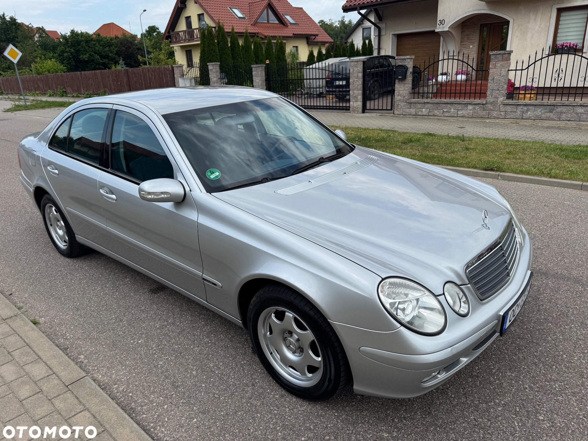 Mercedes-Benz Klasa E 200 Kompressor Classic - 40