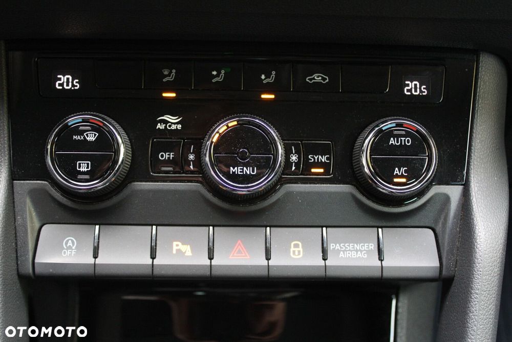Skoda Karoq 1.5 TSI ACT 4x2 Ambition DSG - 21