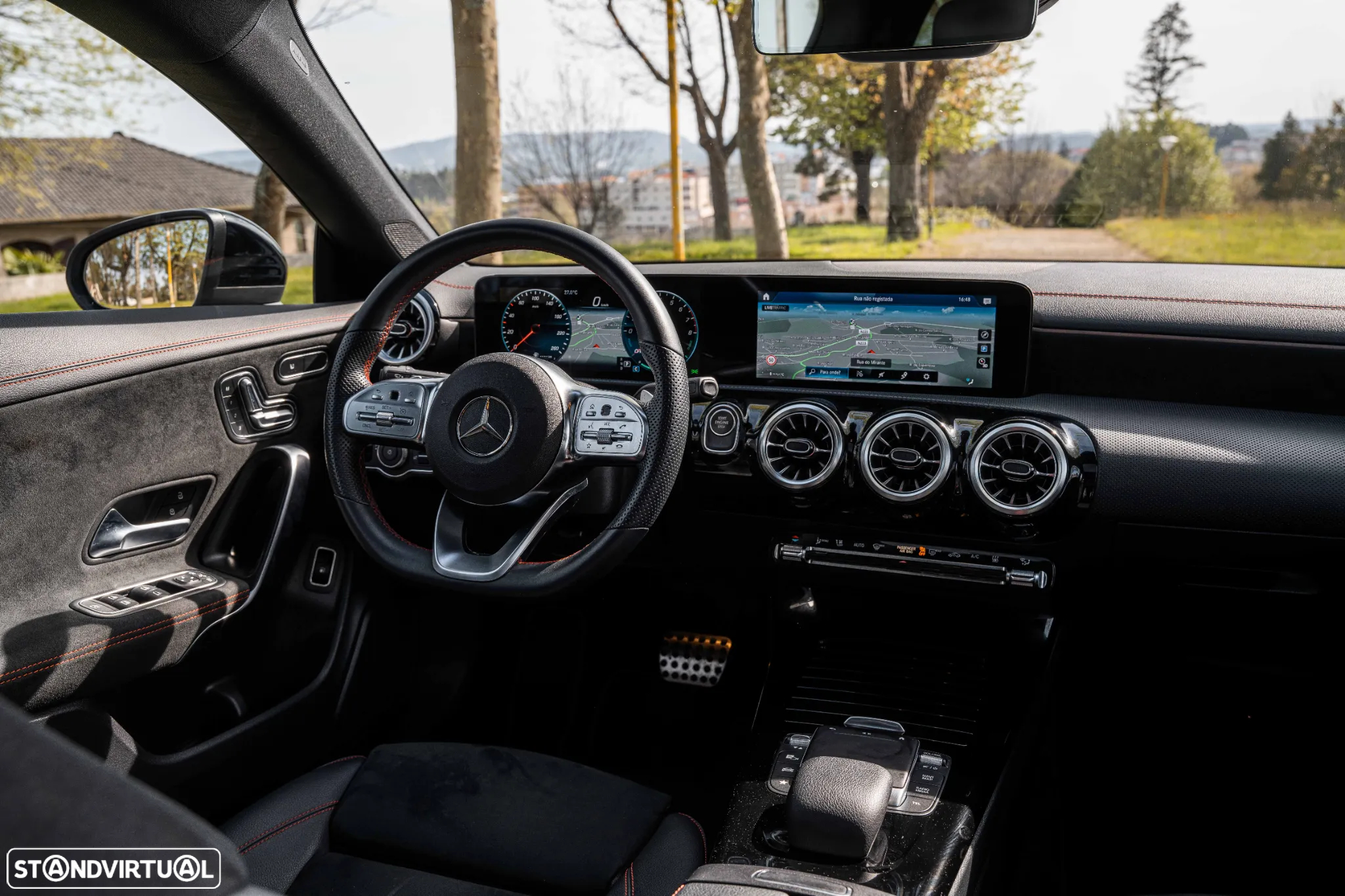 Mercedes-Benz CLA 250 e Shooting Brake AMG Line - 10