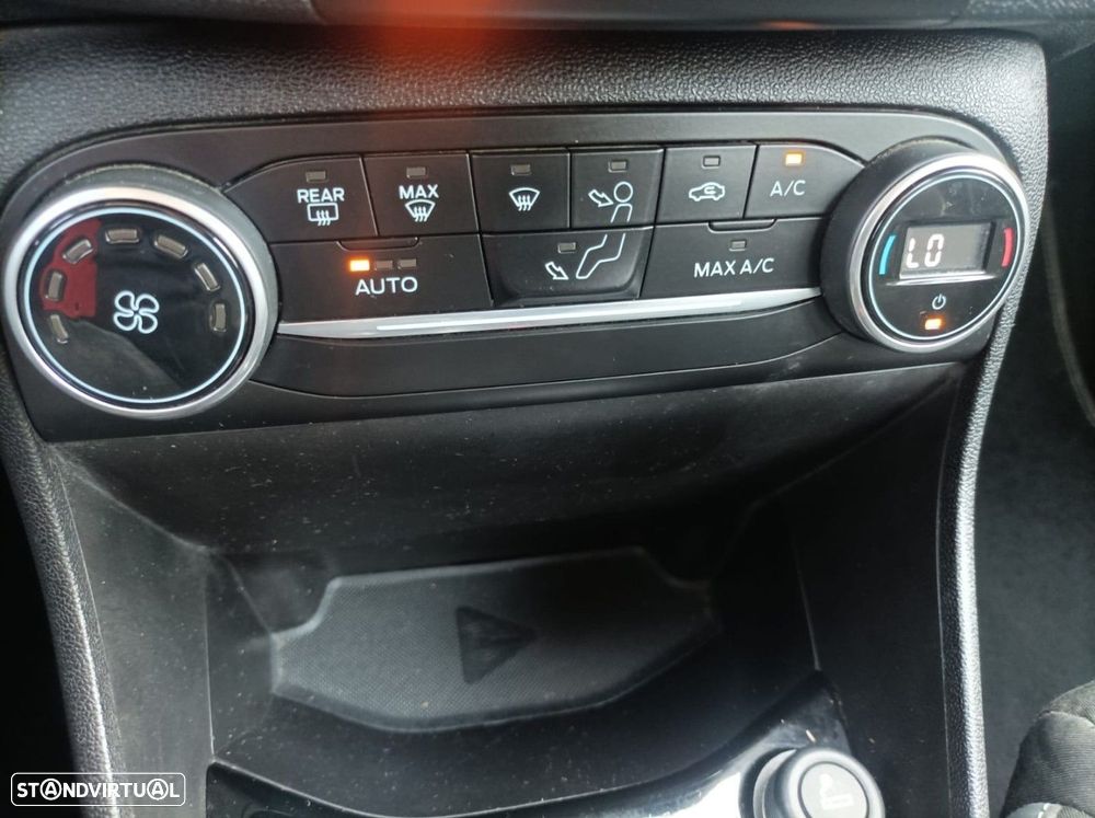 Ford Fiesta 1.0 EcoBoost Business - 11