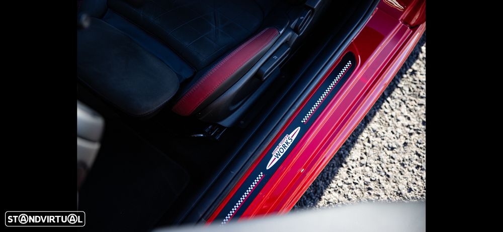MINI Cabrio John Cooper Works - 23