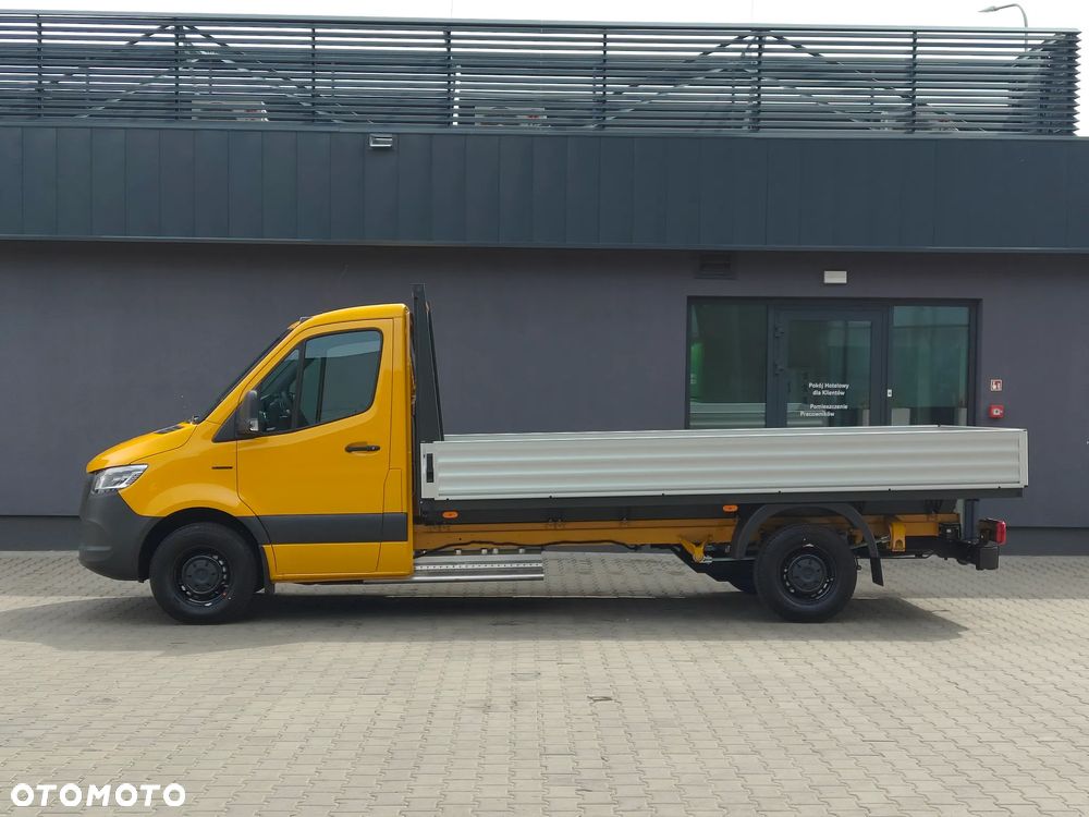 Mercedes-Benz eSprinter - 4