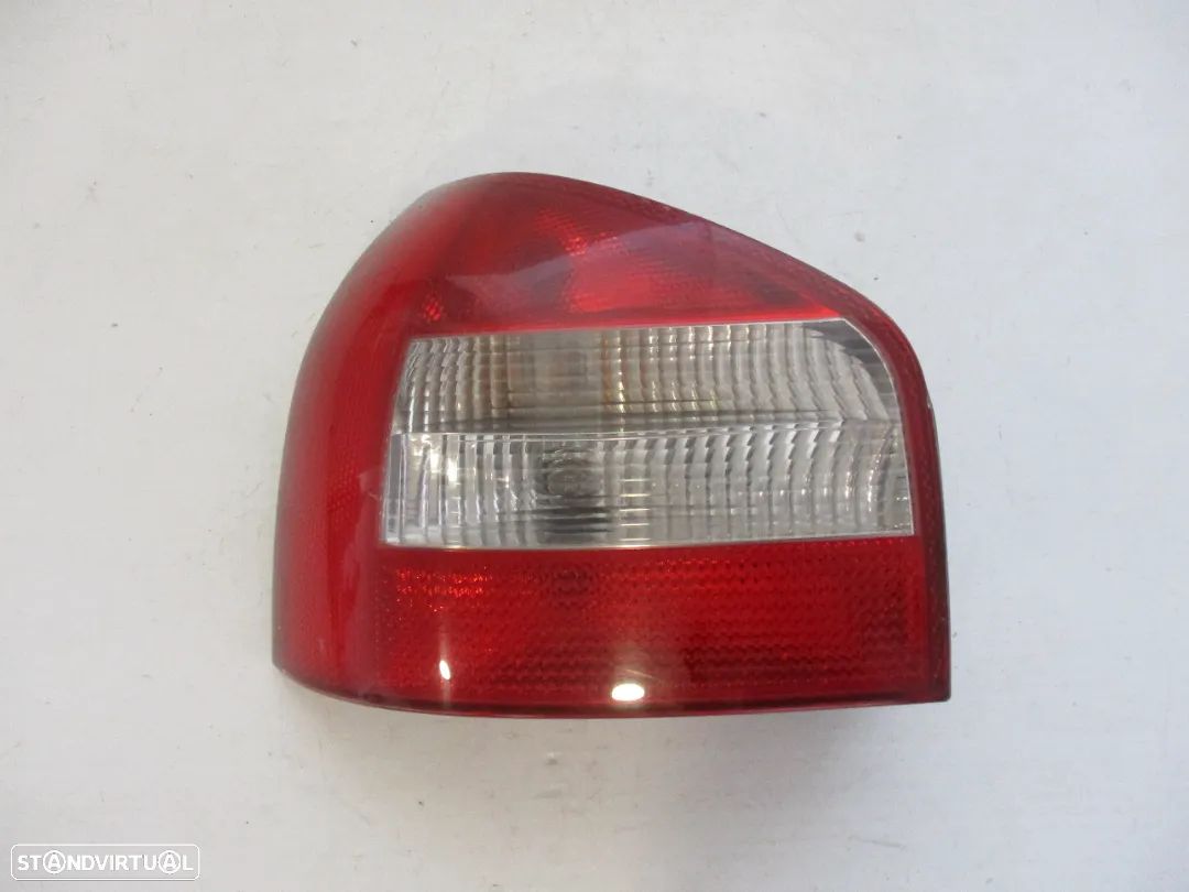 Farol Farolim Audi A3 Esquerdo 1997 a 2003 - 1