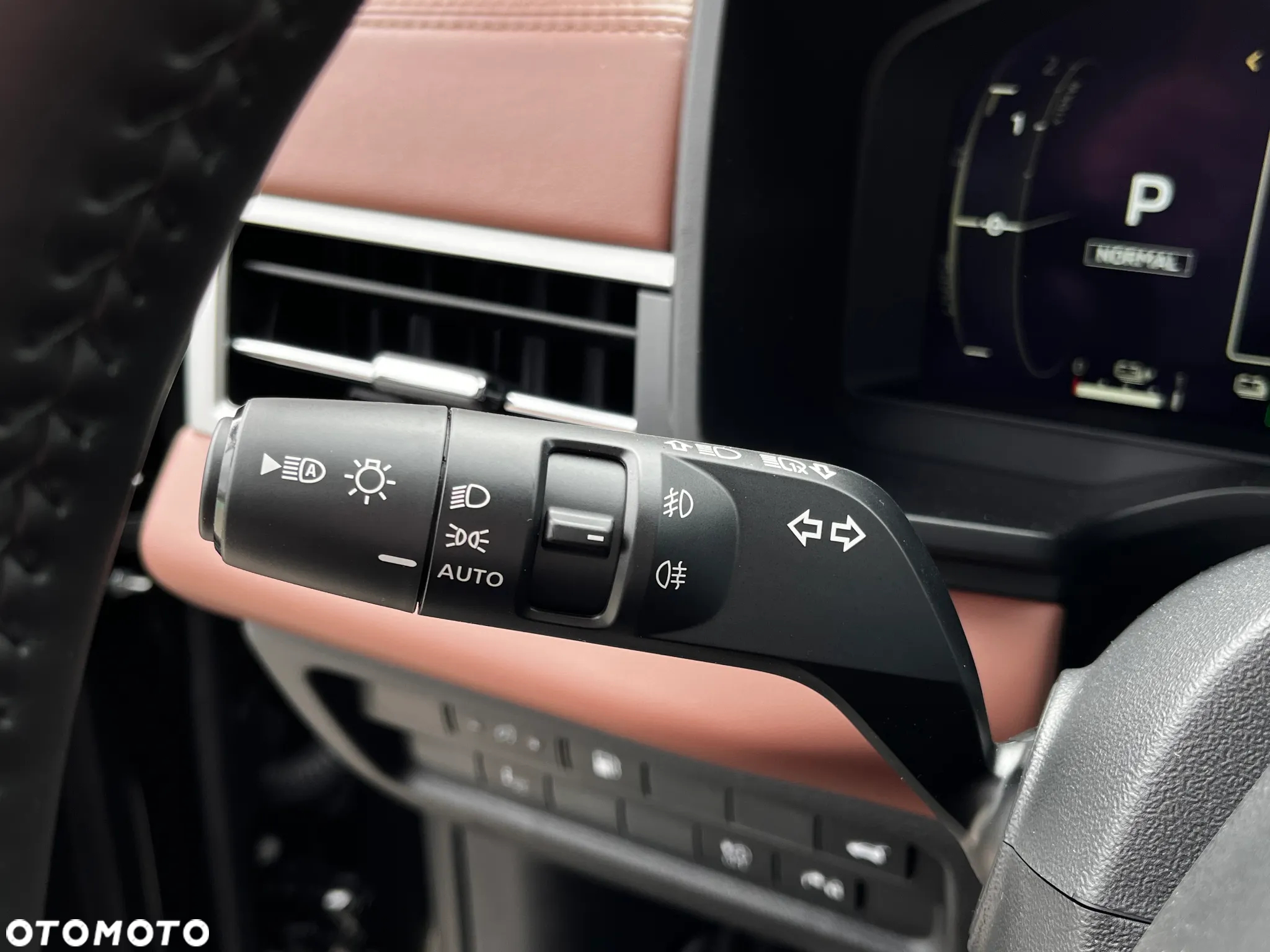 Mitsubishi Outlander PHEV Instyle Plus - 18