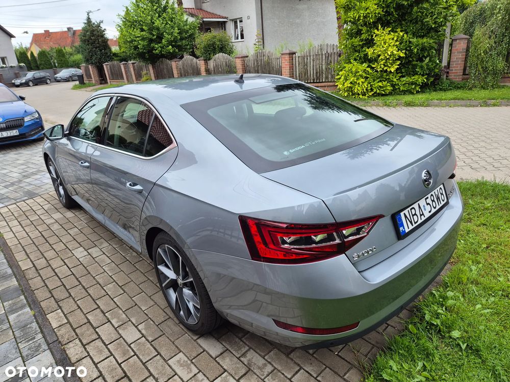 Skoda Superb 2.0 TDI Ambition - 10