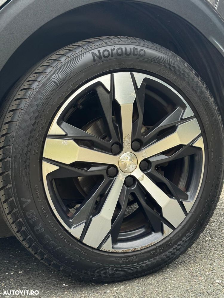 Peugeot 3008 1.6 BlueHDI S&S EAT6 GT-Line - 22