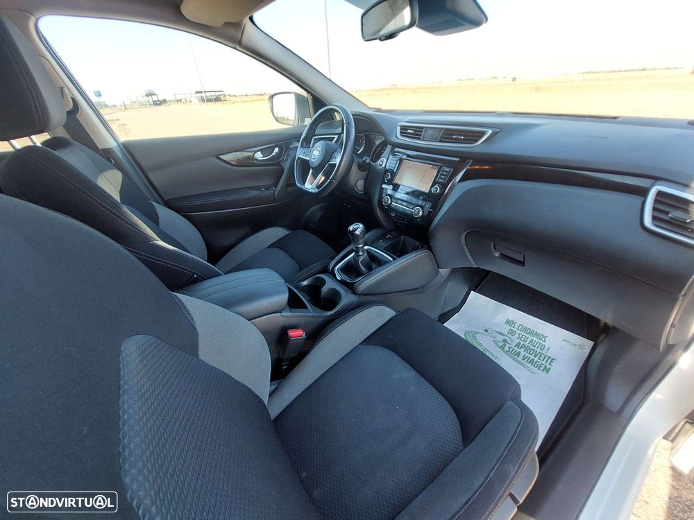 Nissan Qashqai 1.5 dCi N-Connecta - 12