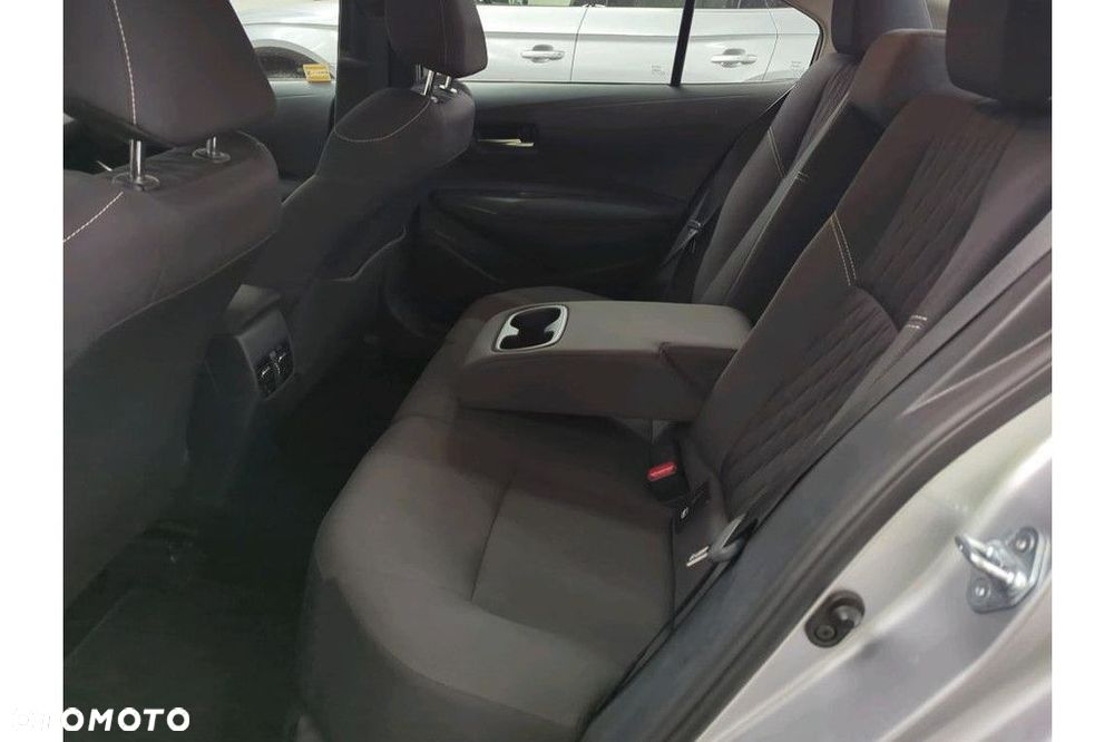 Toyota Corolla - 8