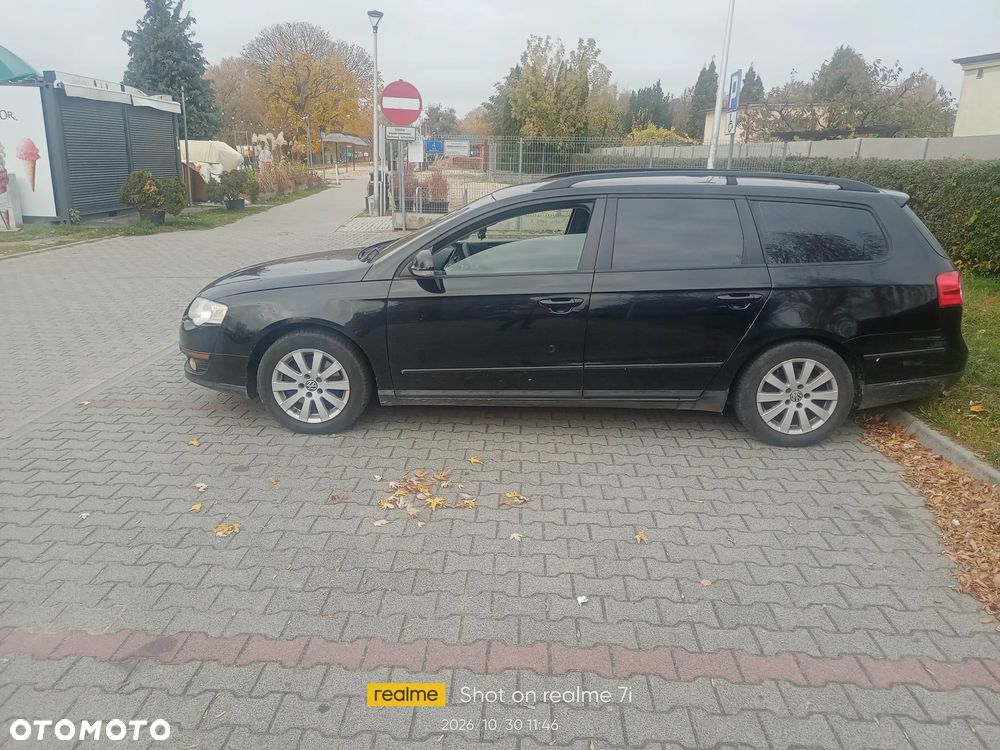 Volkswagen Passat - 4