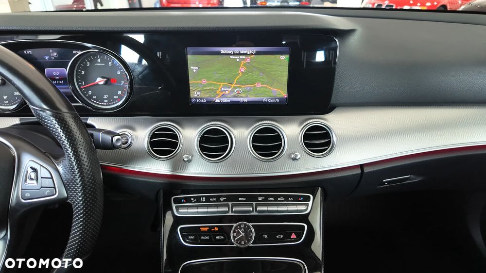 Mercedes-Benz Klasa E 200 T 9G-TRONIC Avantgarde - 28