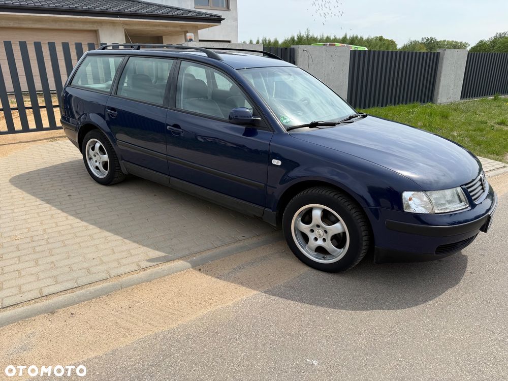 Volkswagen Passat 1.8 Comfortline - 1