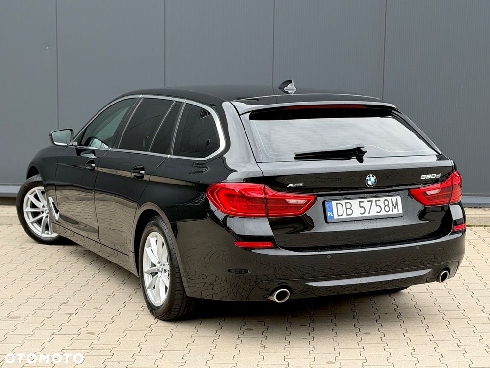BMW Seria 5 520d xDrive Luxury Line - 27