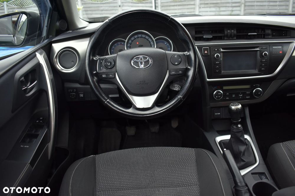 Toyota Auris 2.0 D-4D START Edition - 26