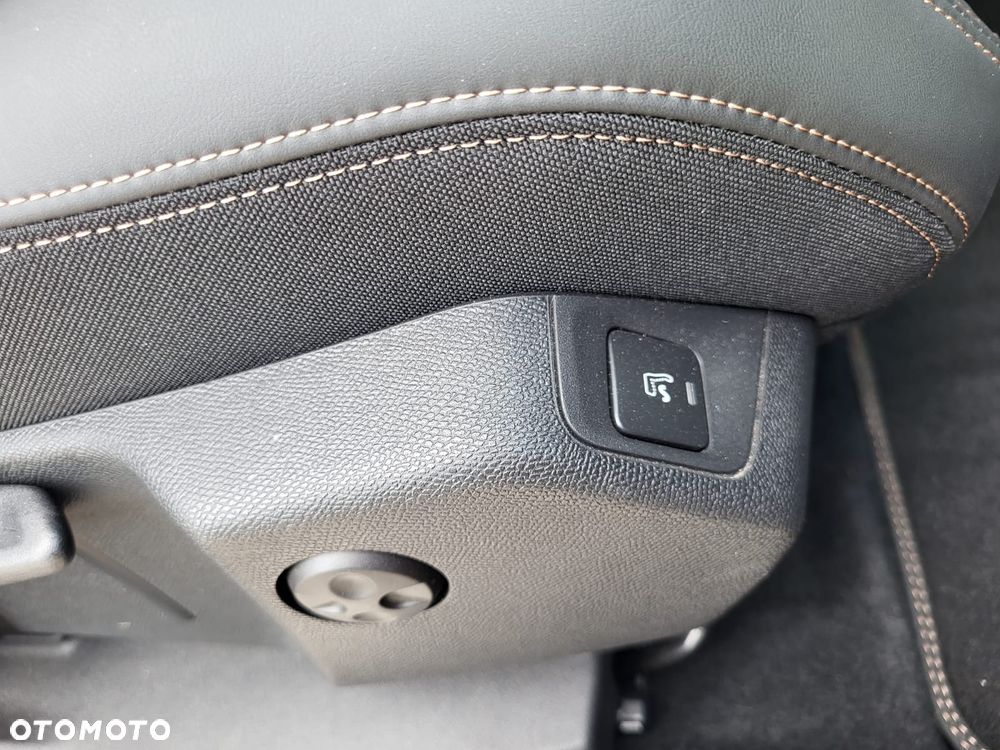 Peugeot 3008 BlueHDi 180 Stop & Start EAT6 GT - 22