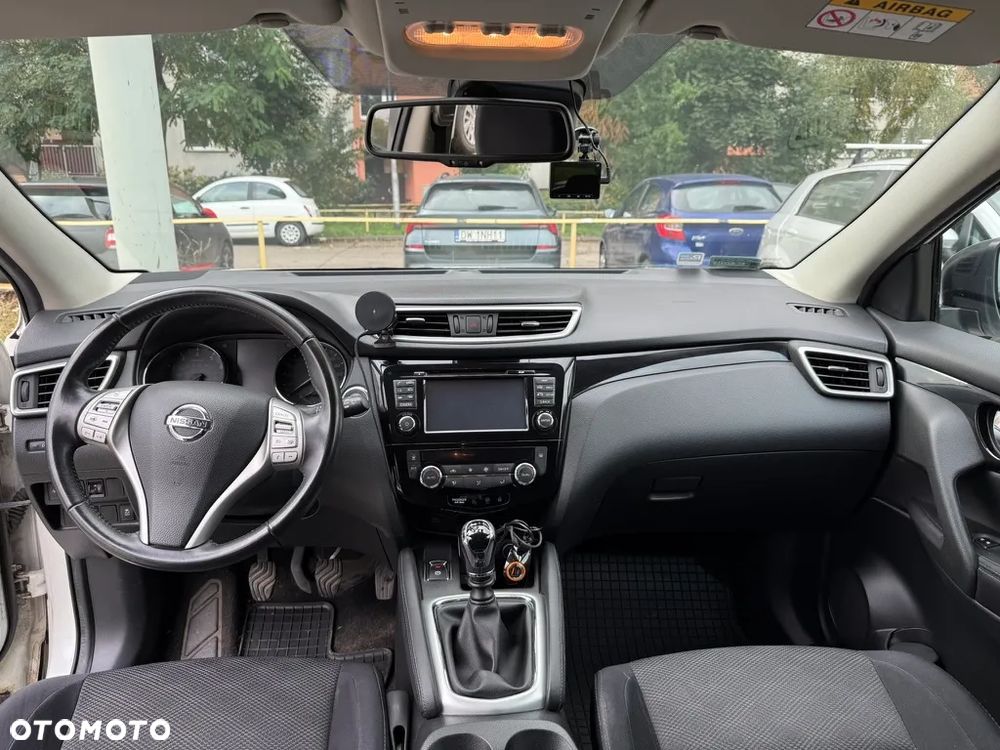 Nissan Qashqai 1.2 DIG-T N-Connecta EU6 - 20