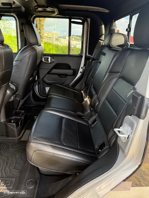 Jeep Gladiator 3.0 CRD Launch Edition AT8 - 14