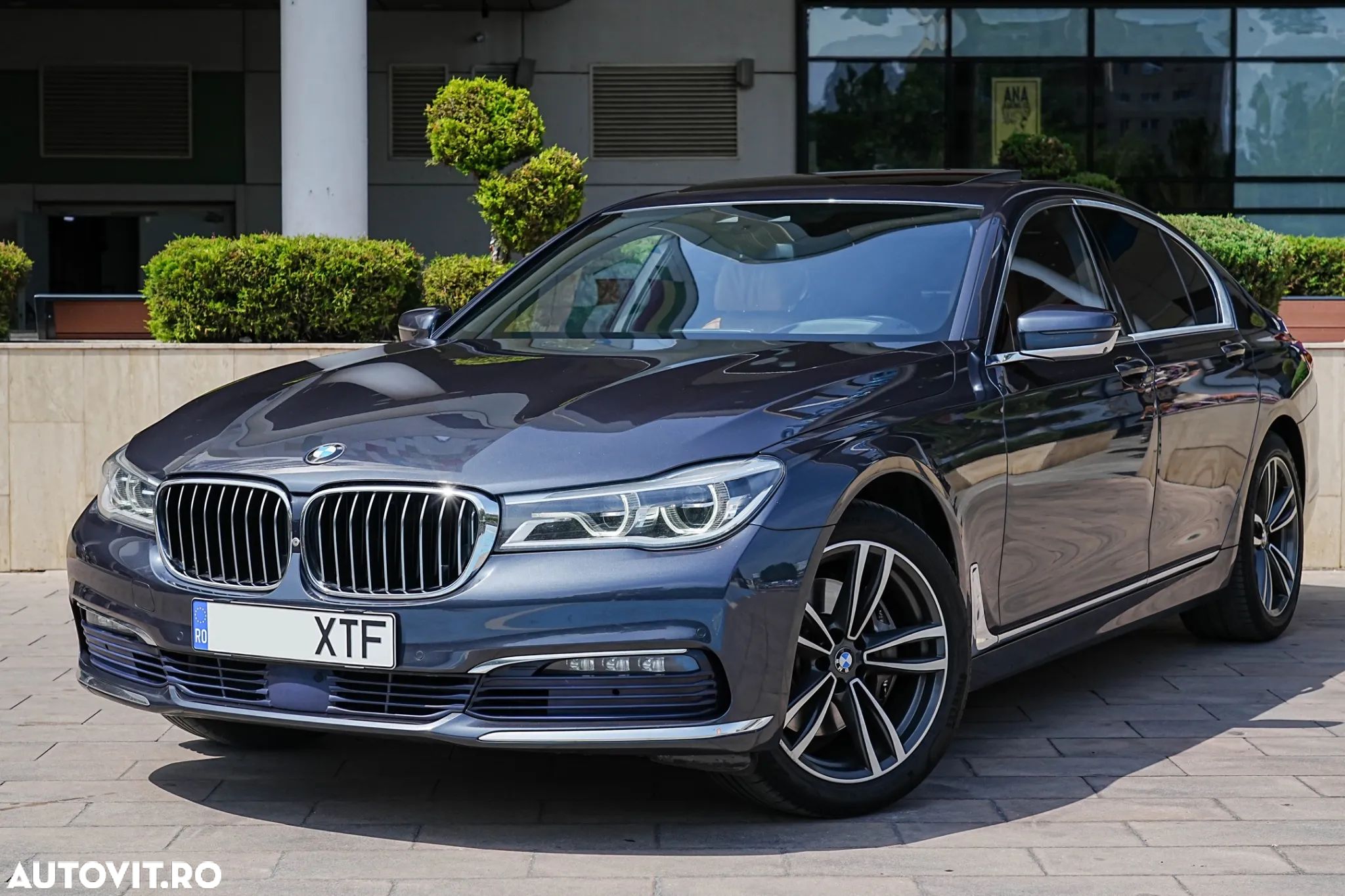 BMW Seria 7 730d xDrive - 1