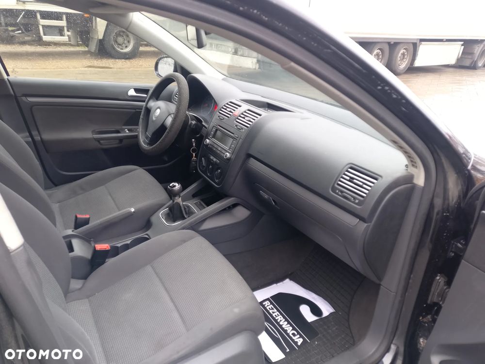 Volkswagen Jetta - 9