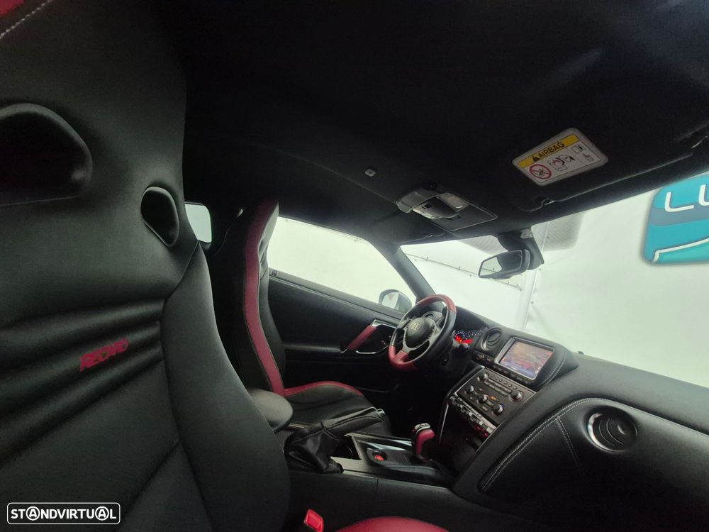 Nissan GT-R 3.8 V6 Black Edition - 54