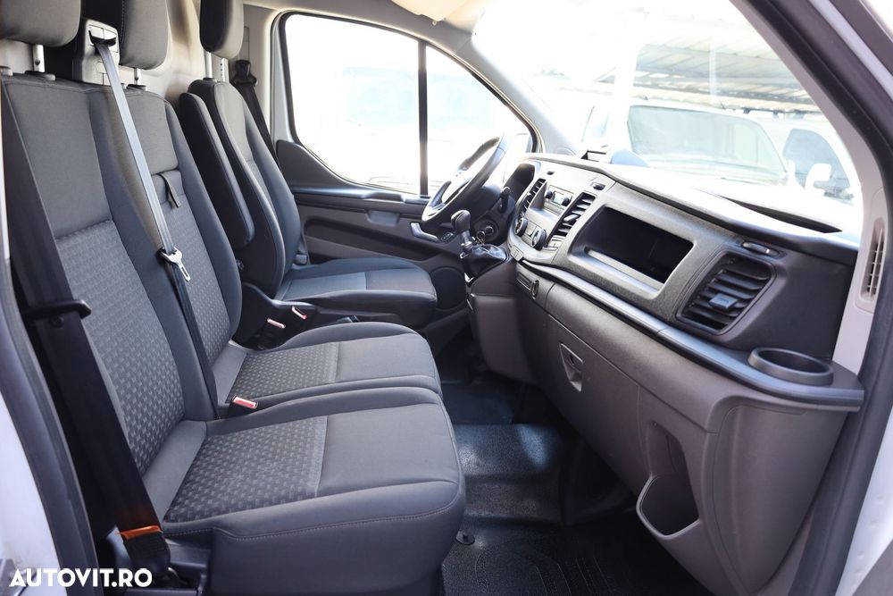 Ford Transit Custom - 13