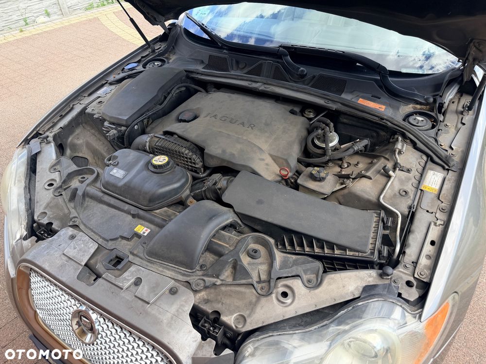 Jaguar XF 2.7 V6 Premium Luxury - 39