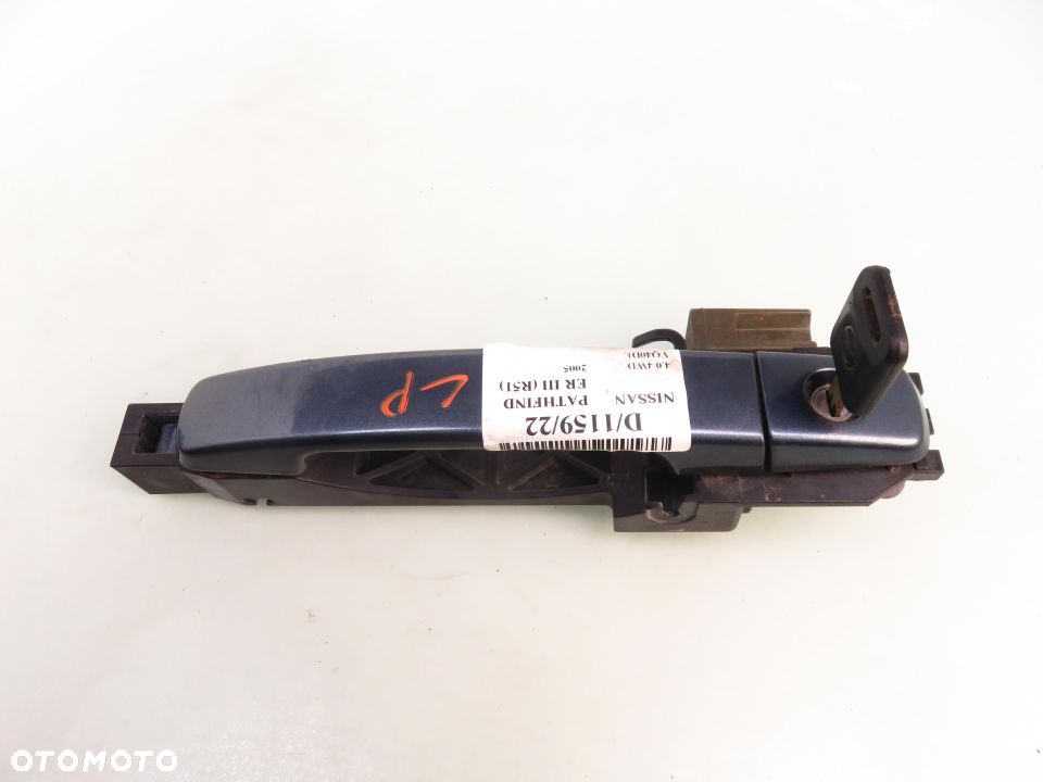 KLAMKA LEWA PRZEDNIA NISSAN PATHFINDER R51 - 1