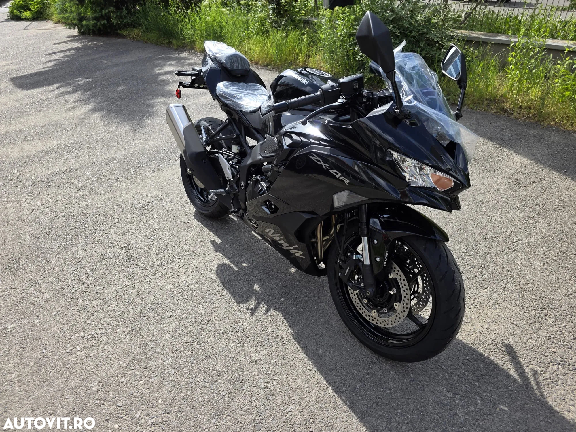 Kawasaki Ninja ZX-4R - 8