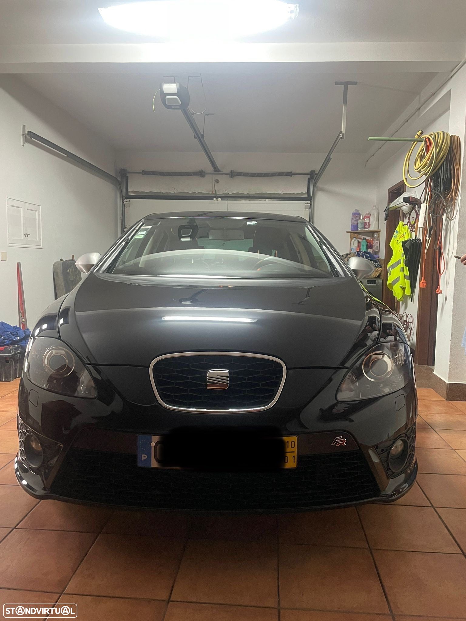 SEAT Leon 2.0 TDI FR - 1
