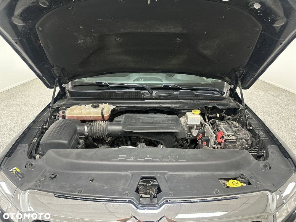 RAM 1500 - 16