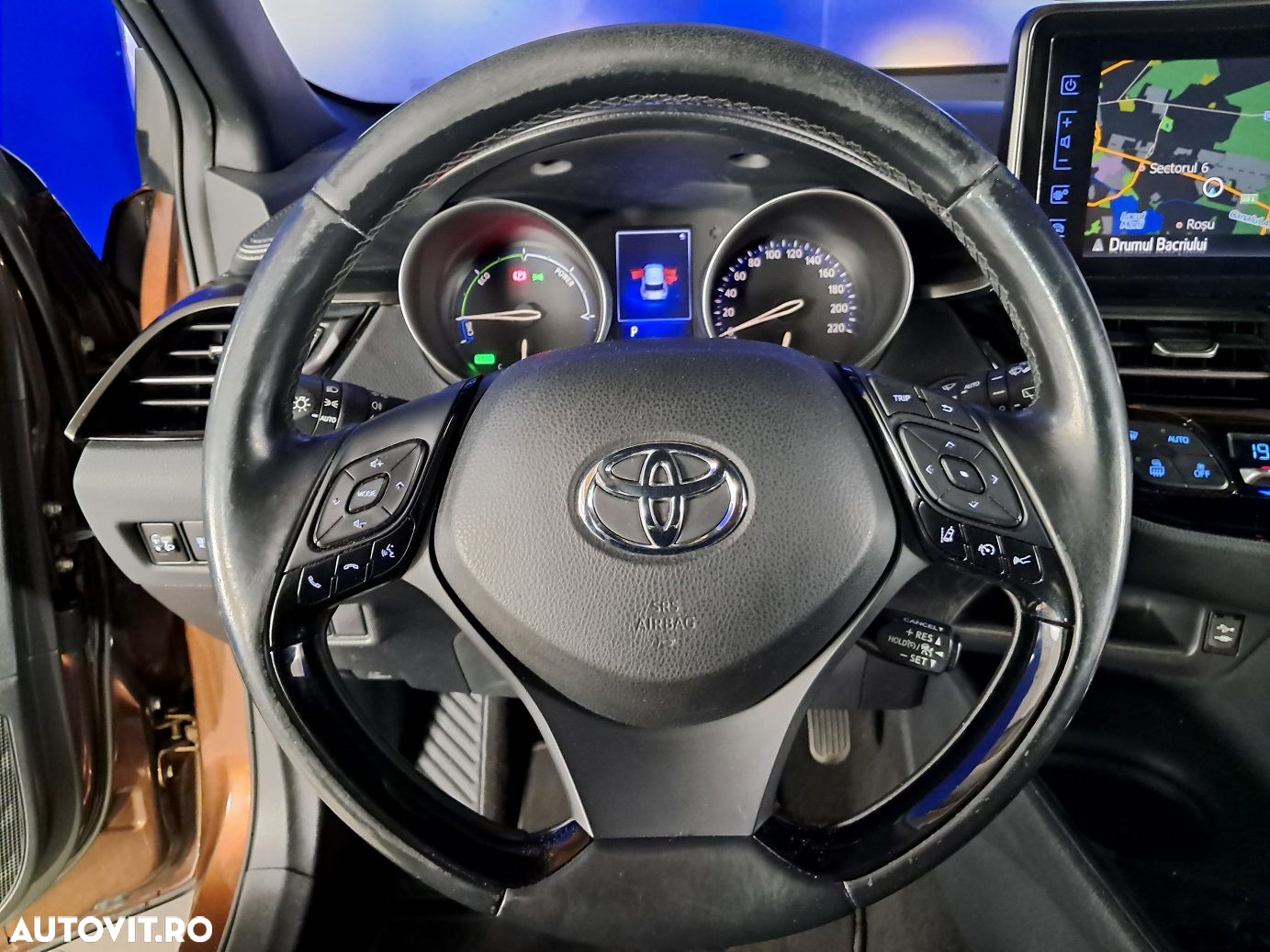 Toyota C-HR - 11