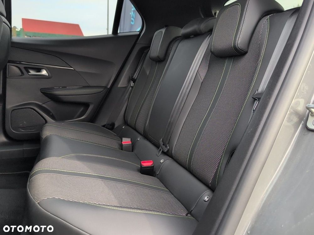 Peugeot 2008 54kWh GT - 26