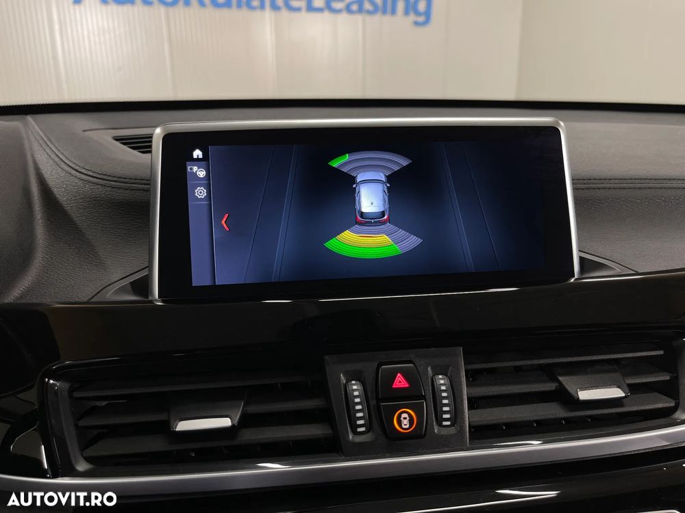 BMW X1 xDrive20i AT - 16