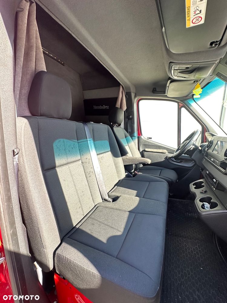 Mercedes-Benz Sprinter - 15