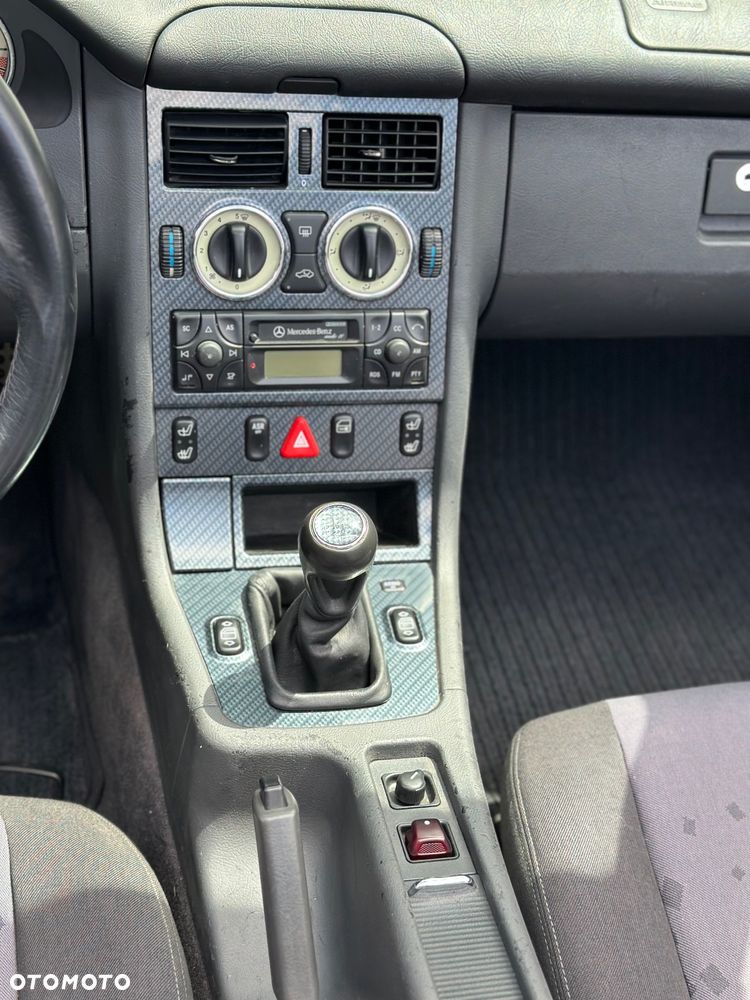 Mercedes-Benz SLK 200 - 21