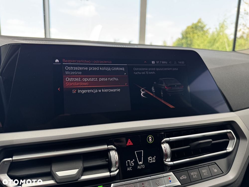 BMW Seria 3 318i Advantage - 37